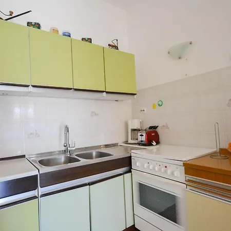 Vinka 2 Mit Terrasse By Interhome