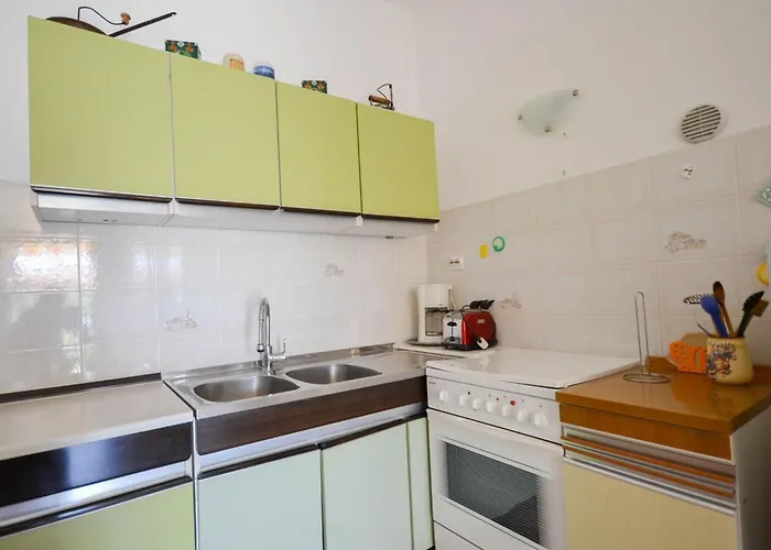 Vinka 2 Mit Terrasse By Interhome