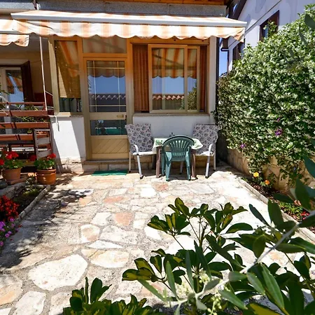 Vinka 2 Mit Terrasse By Interhome *