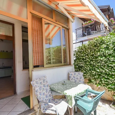 Daire Vinka 2 Mit Terrasse By Interhome *