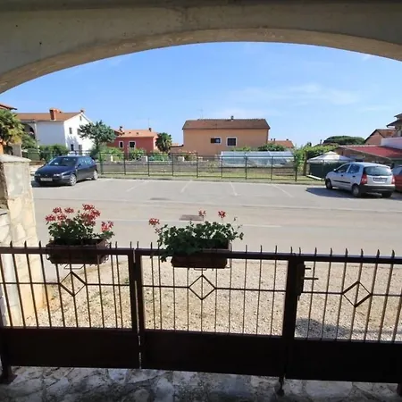 Daire Vinka 2 Mit Terrasse By Interhome Novigrad Istria