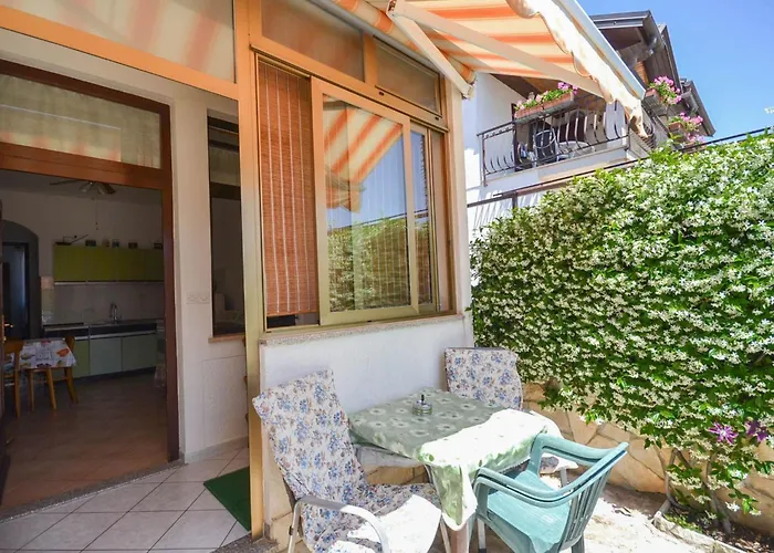 아파트 Vinka 2 Mit Terrasse By Interhome *