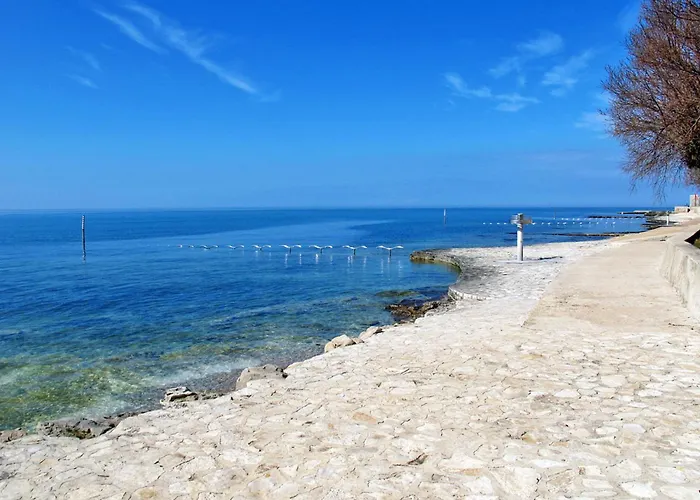 Vinka 2 Mit Terrasse By Interhome Daire Novigrad Istria